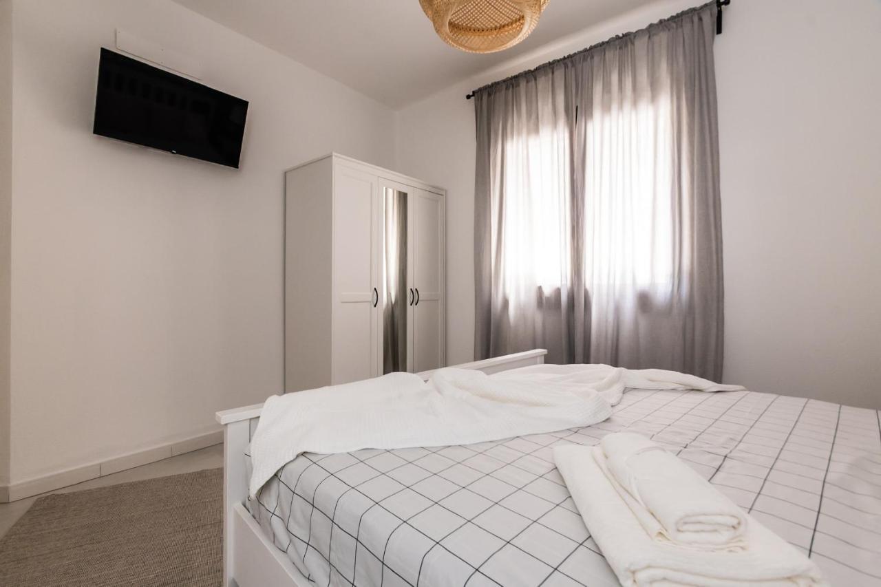 Tortora Bed And Breakfast Galtelli Exterior photo